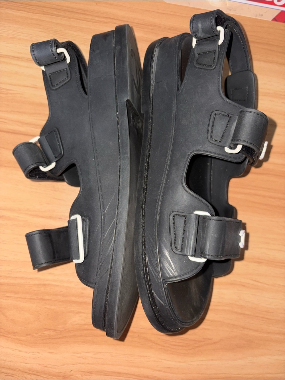 Chanel sandals - Picture 2 of 5